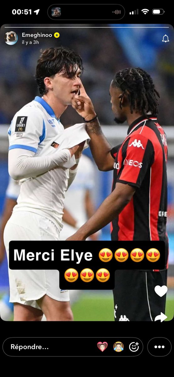 moumouss tweet media