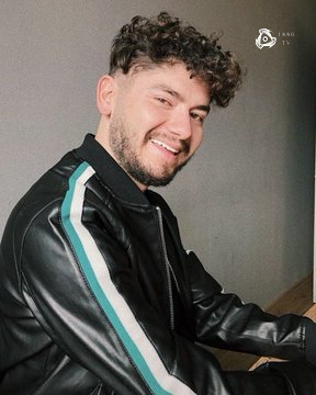 1880 News tweet media