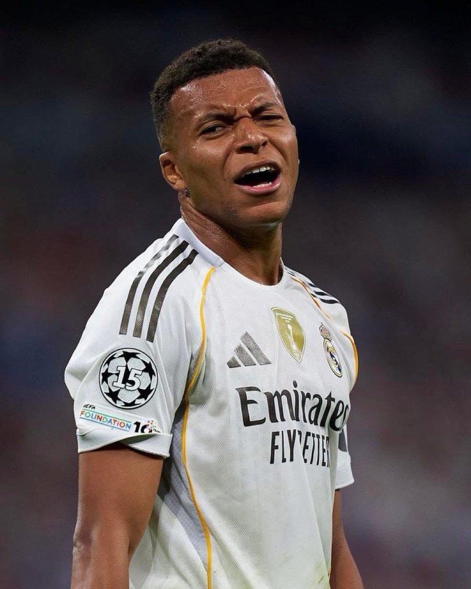 Passer de l’enormissime Joselu Mato a Kylian Mbappé. 😂

Le downgrade est tellement dingue.