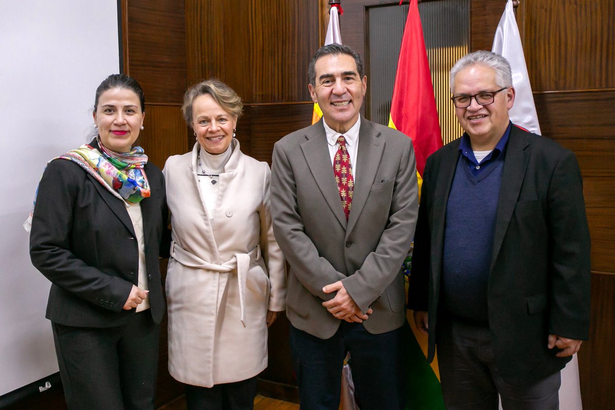 Min. Planificación del Desarrollo y Medio Ambiente tweet media