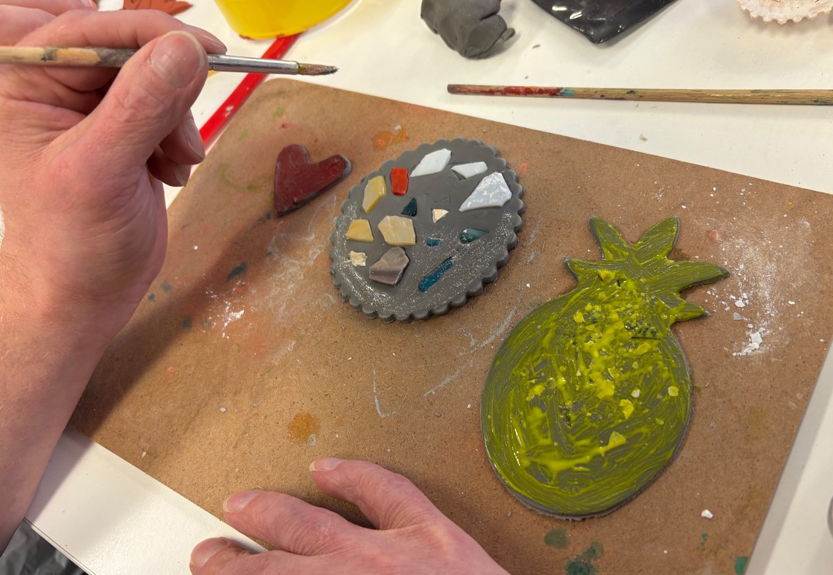 TheWalsallHub's tweet image. Our amazing #Walsall community members got creative with clay today down @TheWalsallHub in our @MidlandMencapUK Crafty Creations session. Call 01922 616798 to join in our fun and meaningful adult community activities