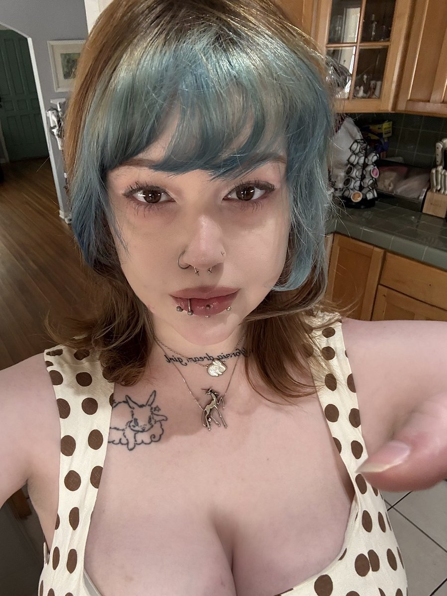 Նարե 𓃹 tweet media