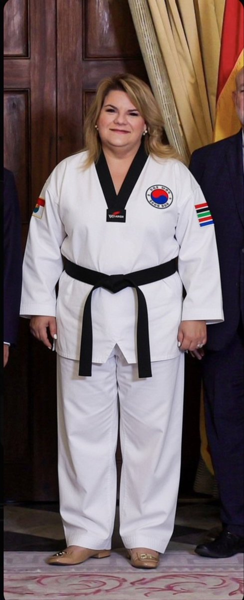 Olafo el Amargado (Oscar L. Fontán) Parody🇻🇦🇵🇷 tweet media