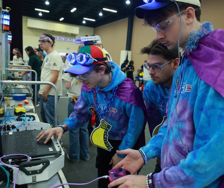 LakotaRobotics's tweet image. “We’re not using kids to build robots—we’re using robots to build kids.” 🤖💙

This is what it’s all about: inspiring growth, confidence, and future-ready skills through hands-on STEM experiences.

#FIRSTRobotics #STEM  #StudentGrowth #FutureLeaders #lakotarobotics #omgrobots