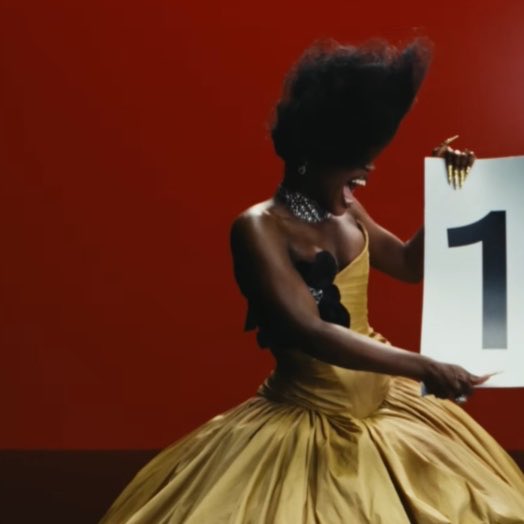 TⱯY 🪩🫧🖤 tweet media