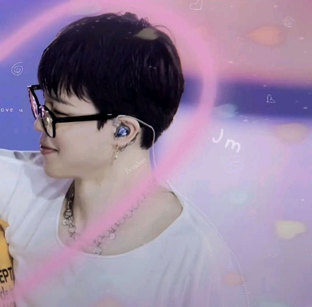 nochuxmochijk's tweet image. —Momentos del #jikook en los conciertos de tampa         ♱ a thead