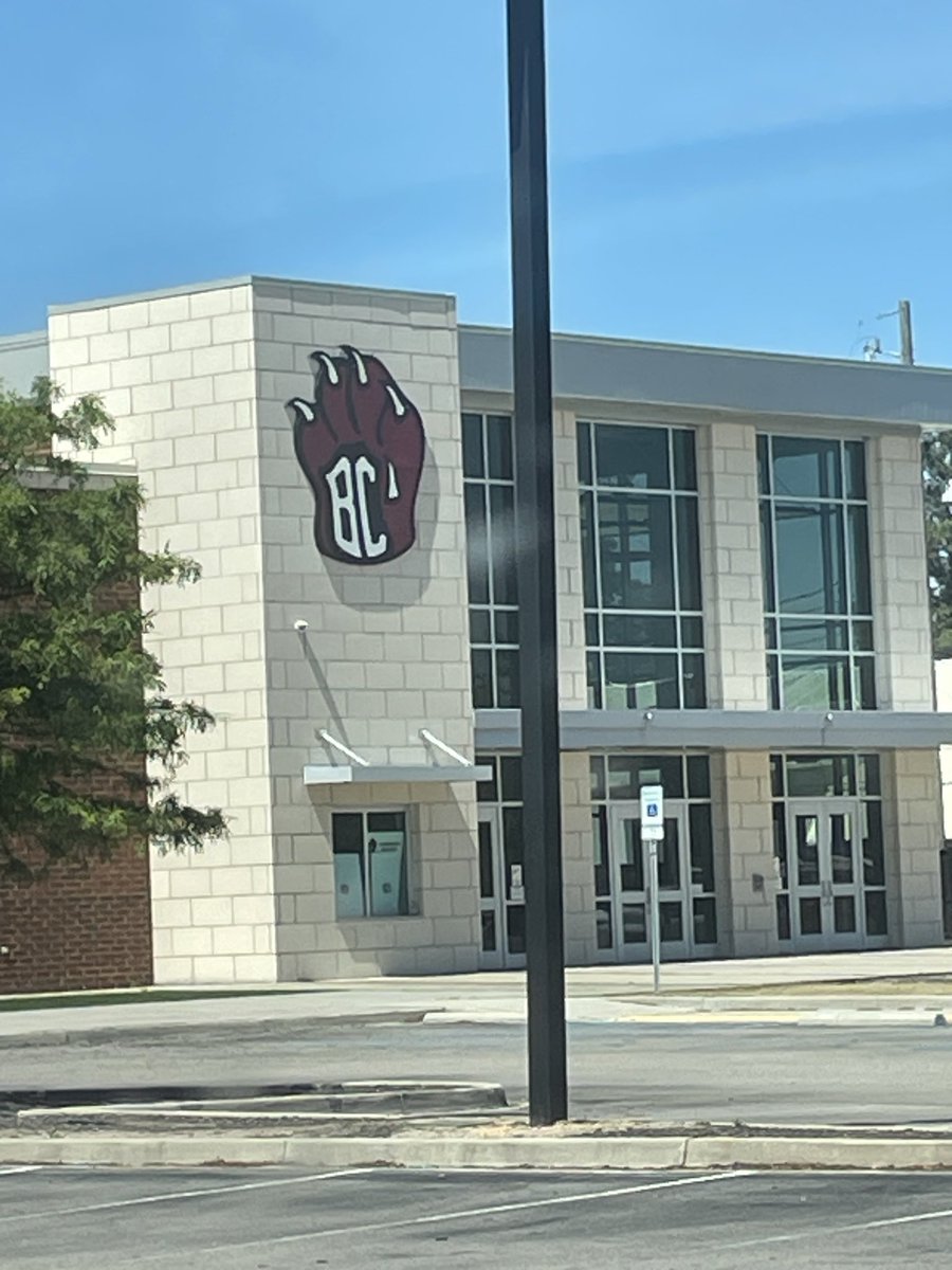 coachhowardg's tweet image. Had a great day recruiting some of Lexington County Today! Thank you to all of the great programs who are loaded with talent for allowing @SCState_Fb to check out their athletes! 
Lexington High School 
Brookland-Cayce 
Irmo High school
River Bluff

#StateofMind