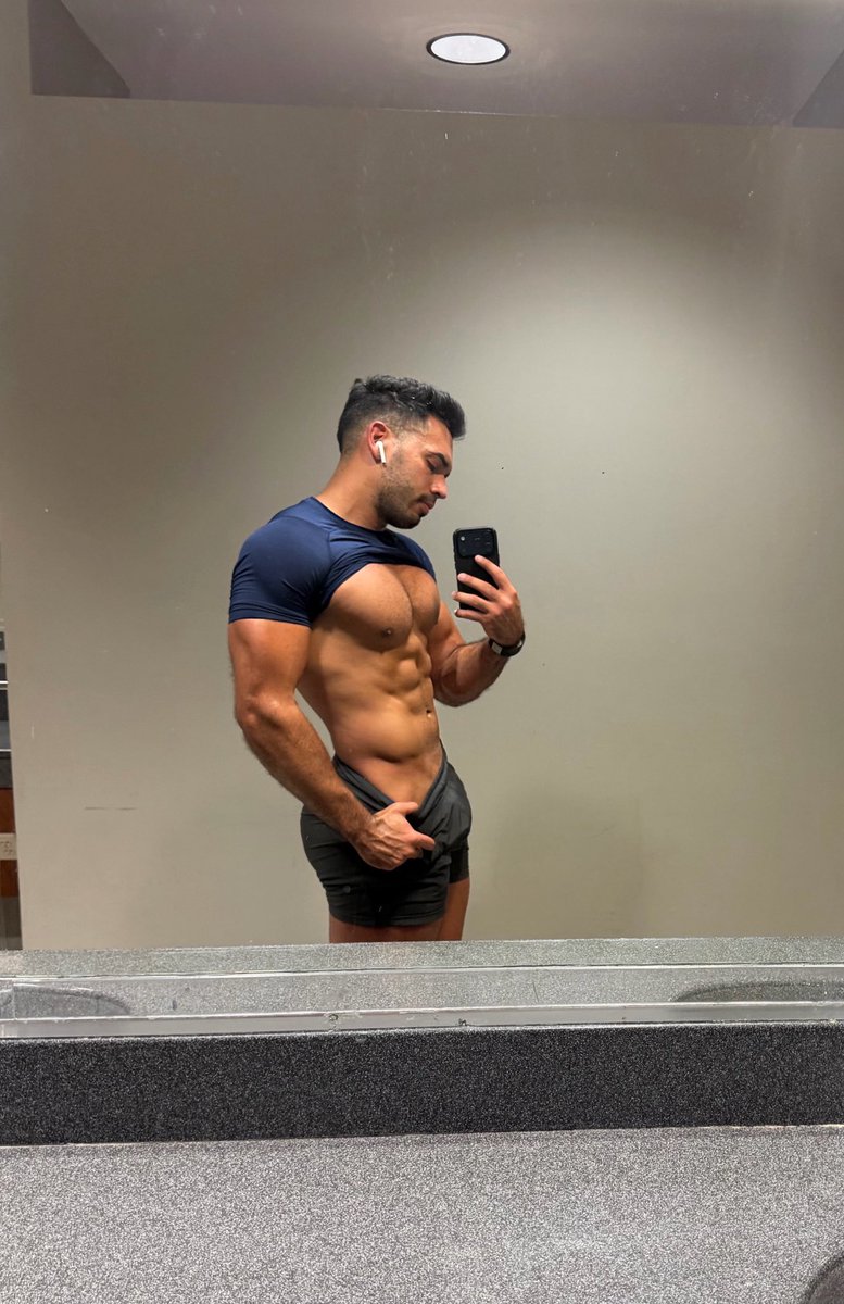 JOEEYY97's tweet photo. Workout ✅ https://t.co/e66ku1QpjJ