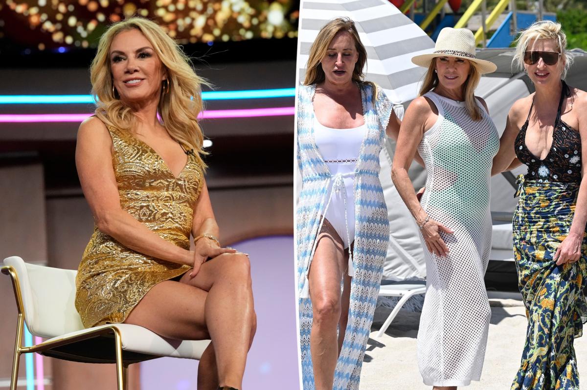 PageSix's tweet photo. ‘Pushy’ Ramona Singer is up to her old tricks in ‘Housewives’ reboot ‘The Golden Life’ https://t.co/ZjWNuPU7oE https://t.co/222qJel6JN