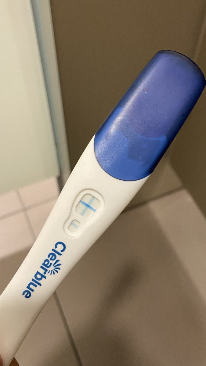 roxinha VAI VER O BTS tweet media