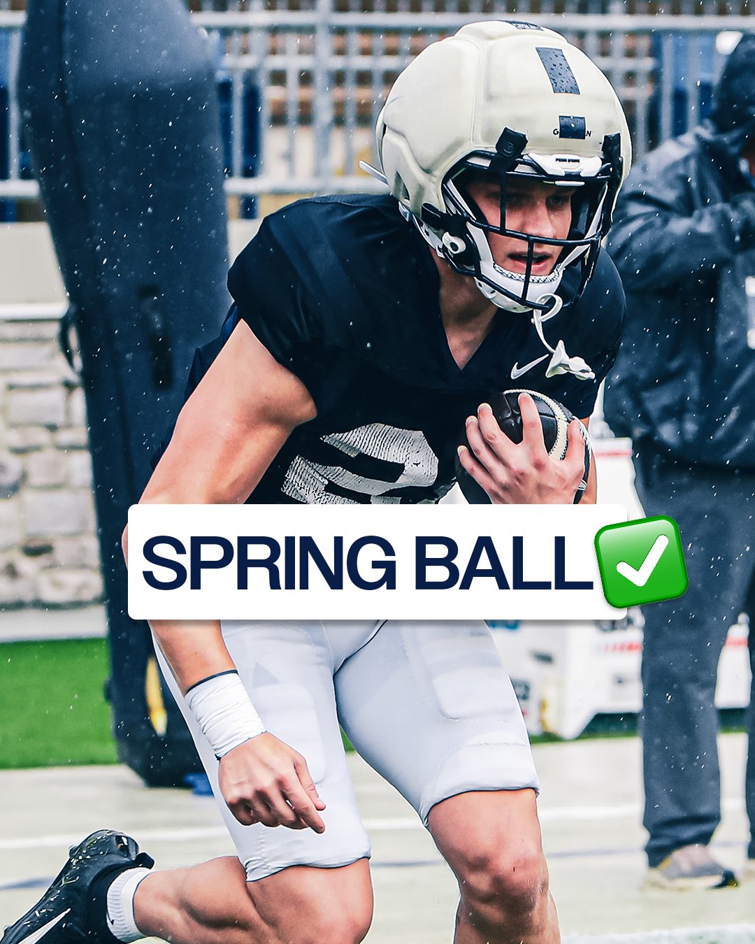 Spring Ball Foto Scenes from Inside Spring Ball - Community Post