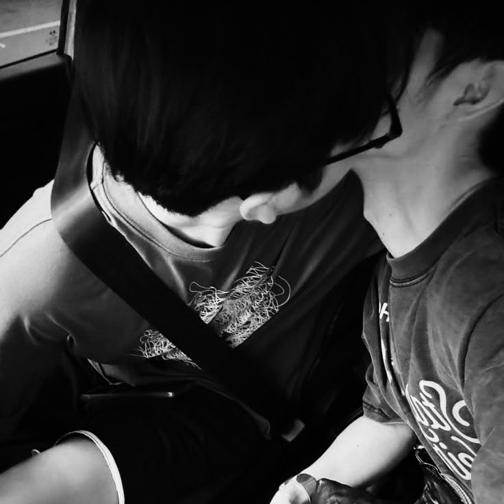 saturn & swoosh tweet media