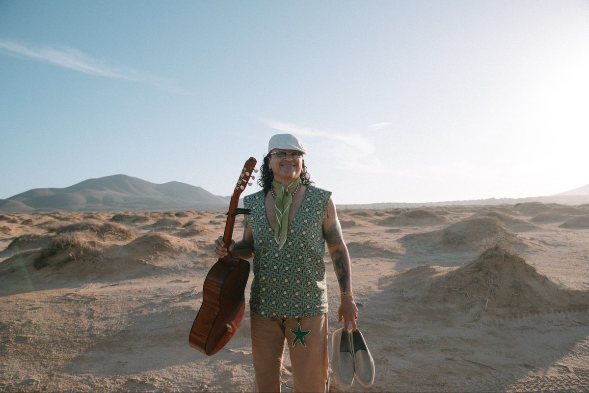 ElvisCrespo's tweet photo. EN LA GRACIOSA LA VIDA ES MÁS SABROSA!  🇮🇨🇵🇷🏹

@pedrodquevedo gracias por hacerme parte de tu tercer álbum 

#ELBAIFO 

Rompimos juntos en 4 KantoZ https://t.co/ccoDdor2bz