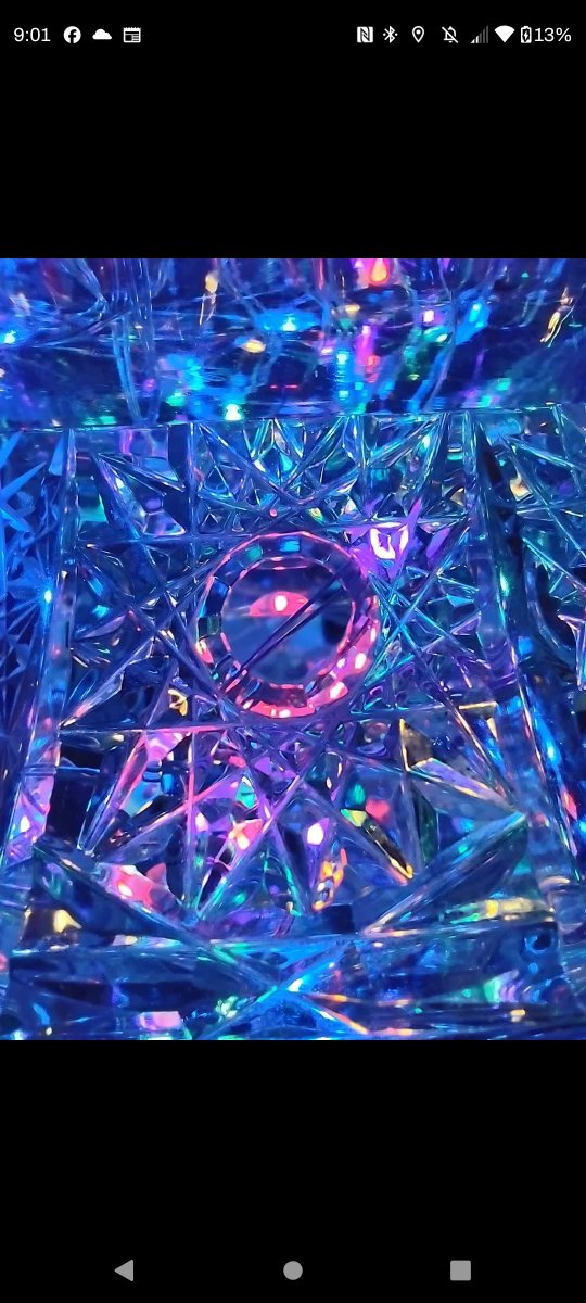 Dimensional Snacks tweet media