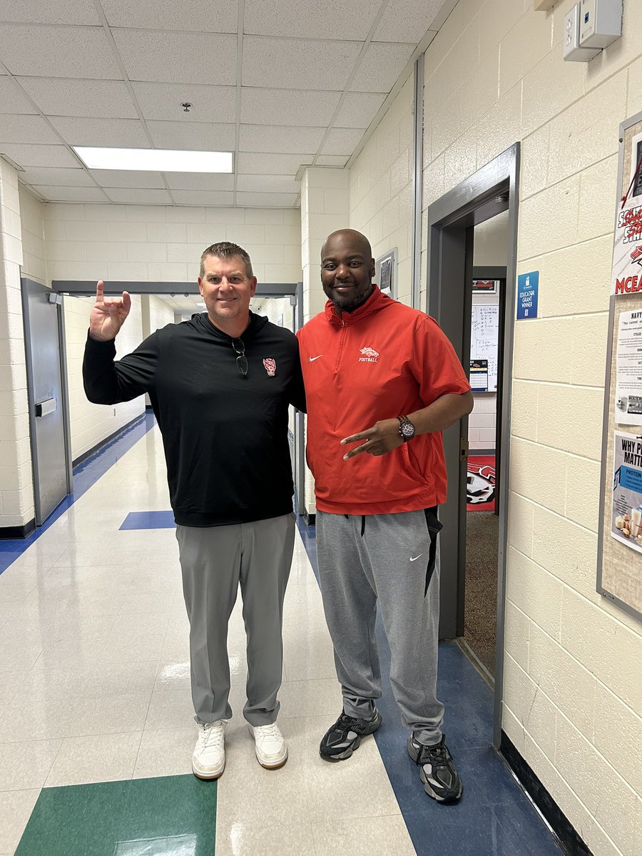 Coach Bobby Collins tweet media