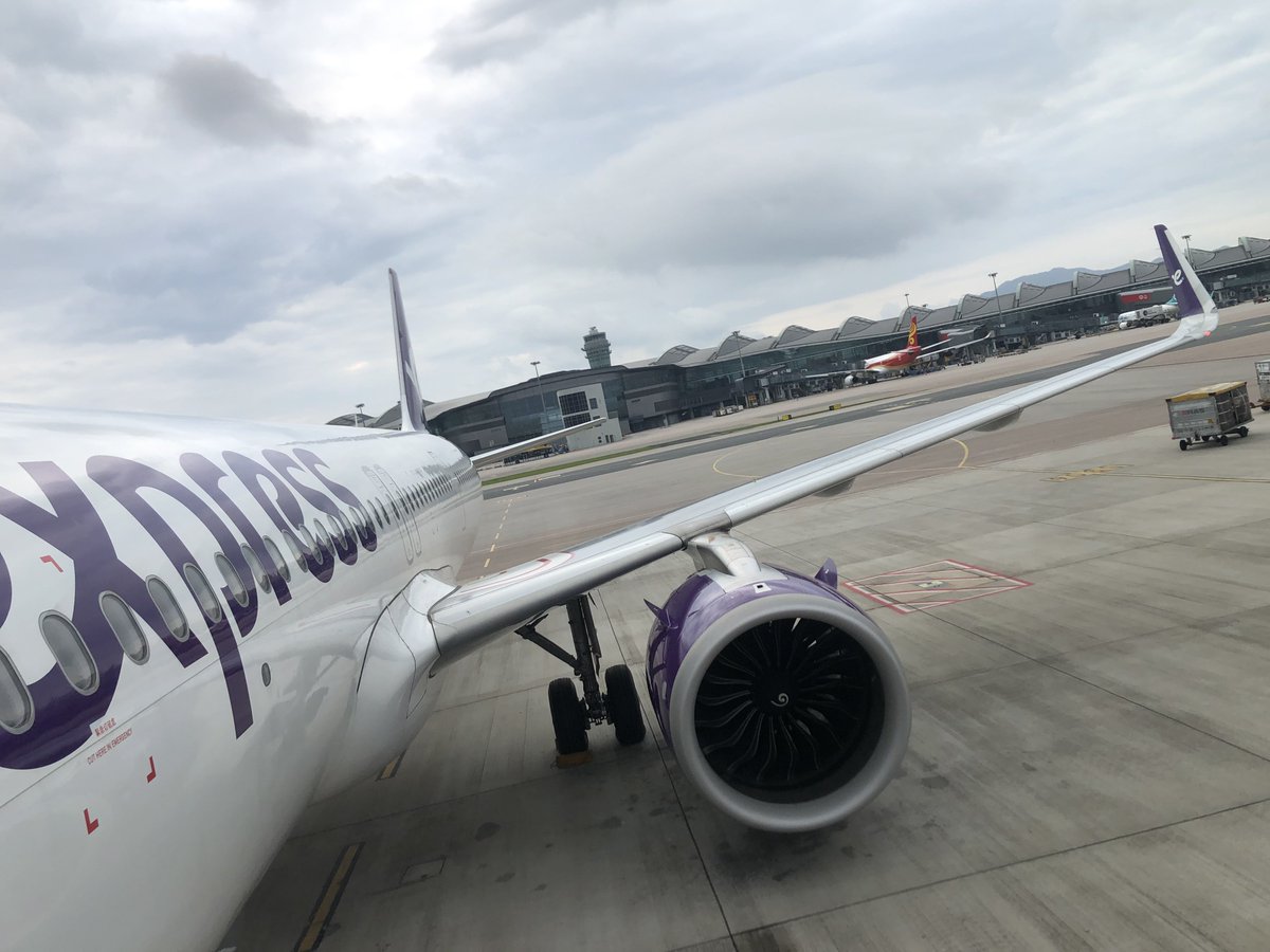 kabbala69's tweet image. 待ってろバンコク。
#アイナバンコク
#PICNIC