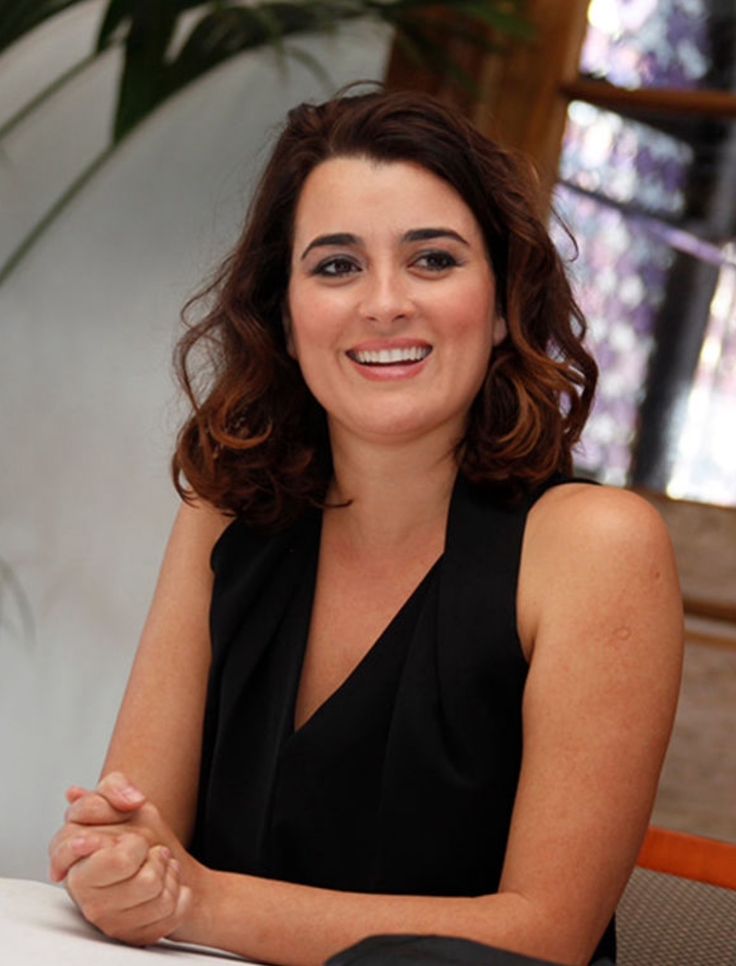 Cote de Pablo tweet media