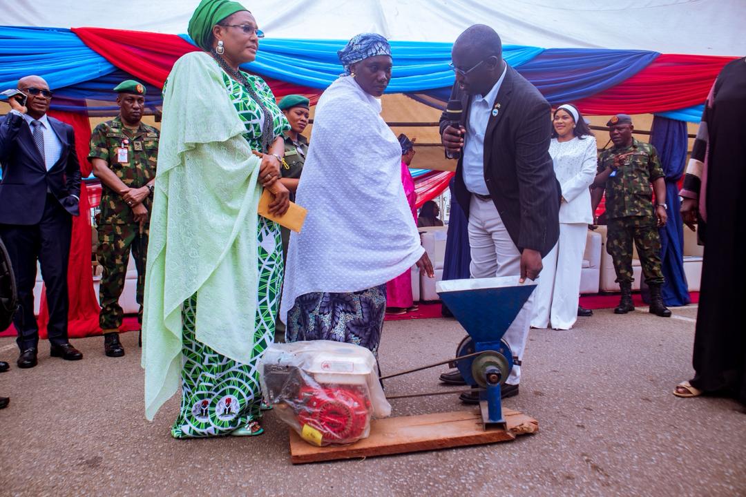 TheNigLegionHQ's tweet image. NIGERIAN LEGION  TRAINS 283 MILITARY VETERANS IN DISASTER MANAGEMENT,  EMPOWERS 40 WIDOWS IN ABUJA 

Details: nigerianlegionhq.org/nigerian-legio…

#veterans #empower #nigerianlegion