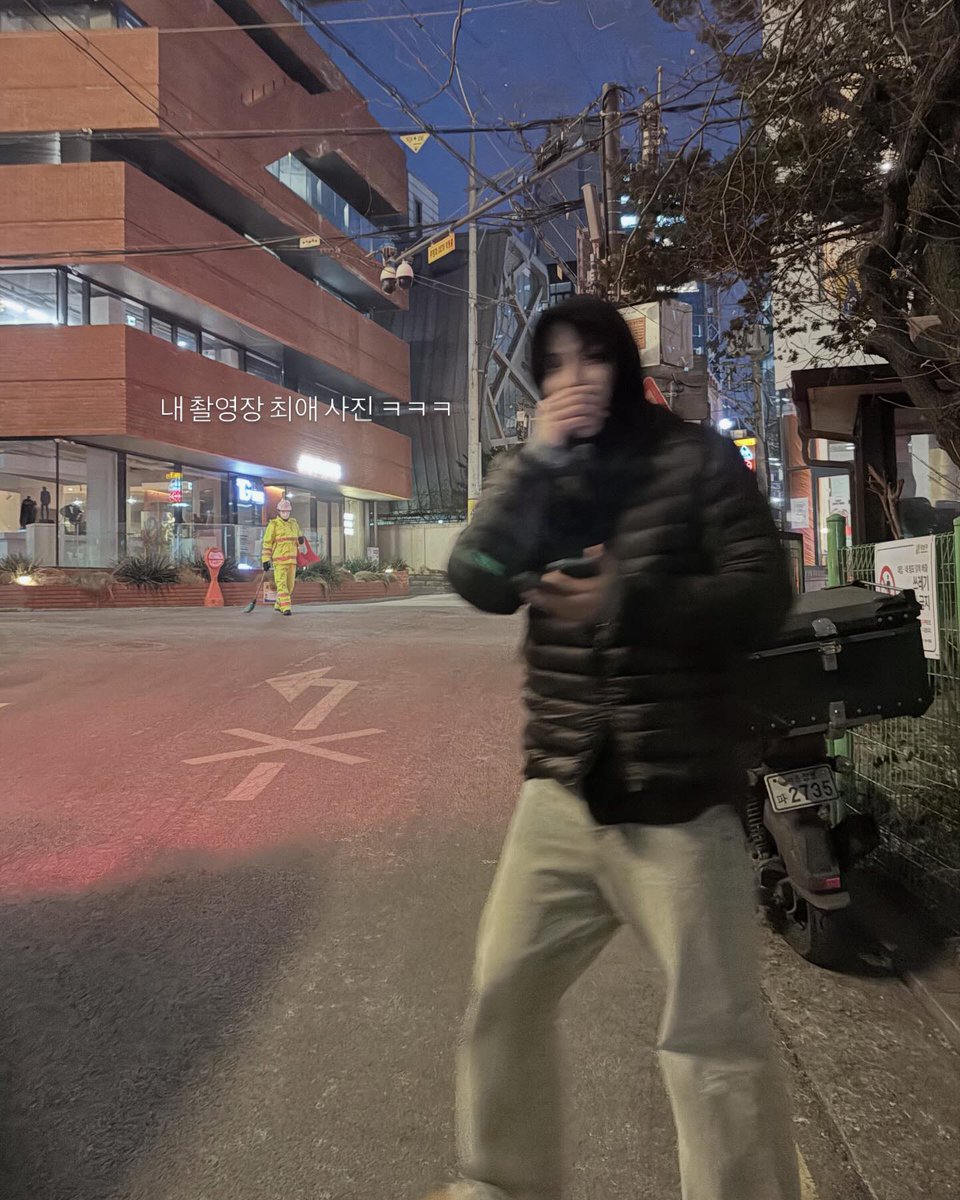 훙 tweet media