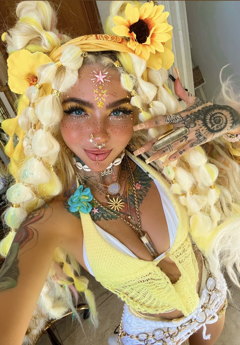 🍄 Shanin Blake 🍄 tweet media