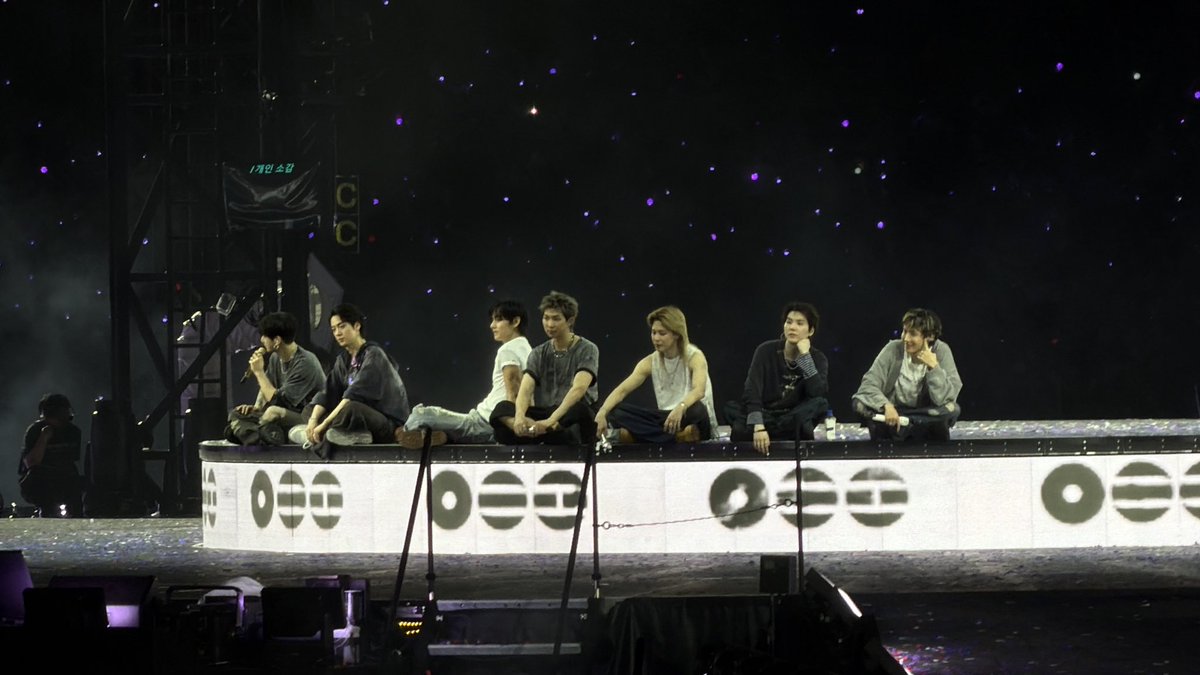 RoneiryP's tweet image. LA MEJOR EXPERIENCIA 💜 
#BTS #OT7 #TAMPA #BTSPAVEDTHEWAY