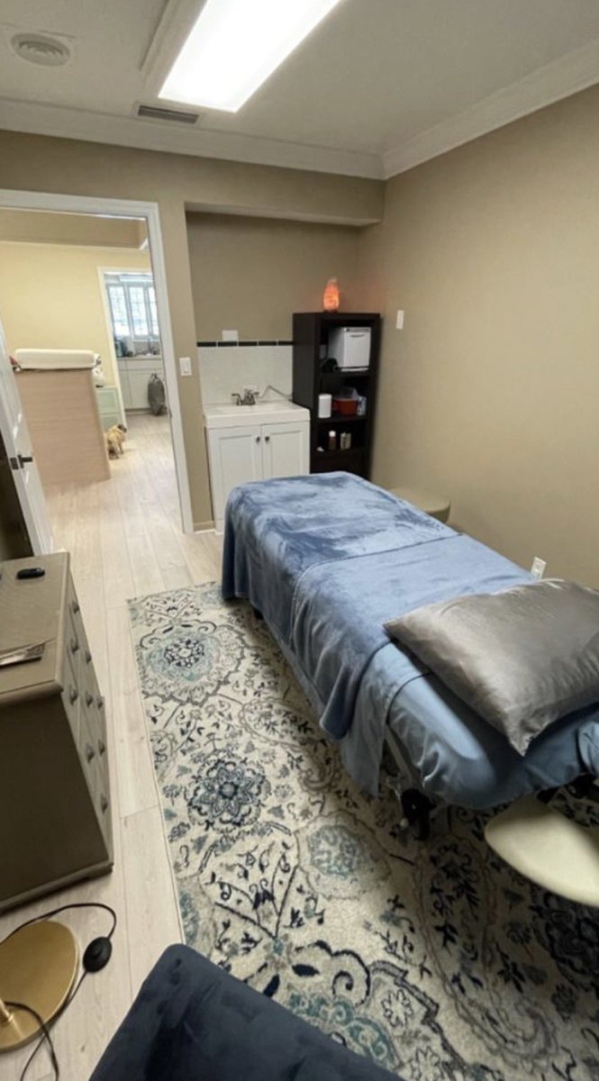 Ruth247612's tweet photo. Massage room with happy ending 🍆❤️🪺 https://t.co/jNpuHgJv5d