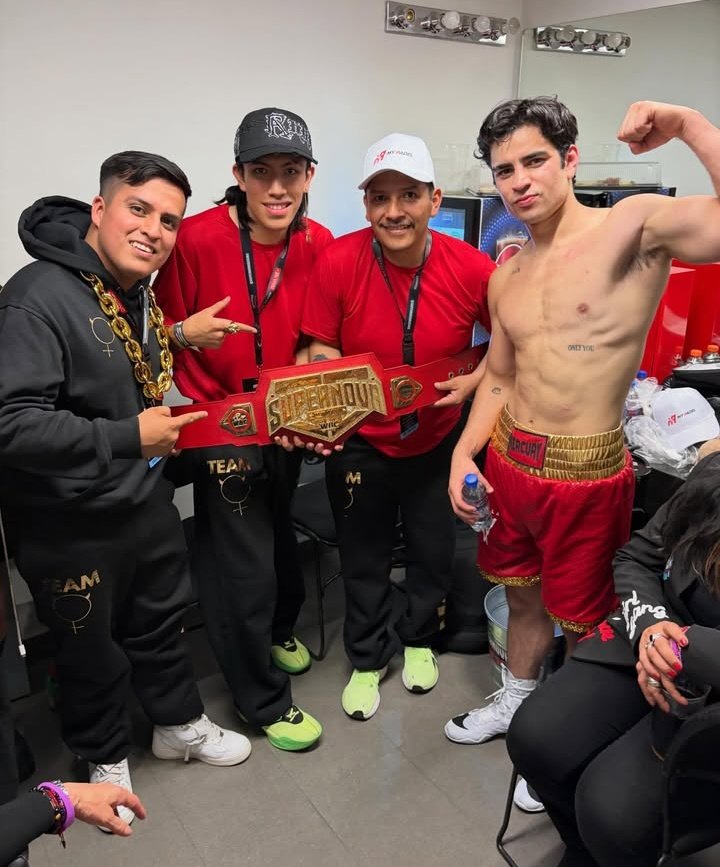 Elizabeth Mercury🐱😈☿ tweet media