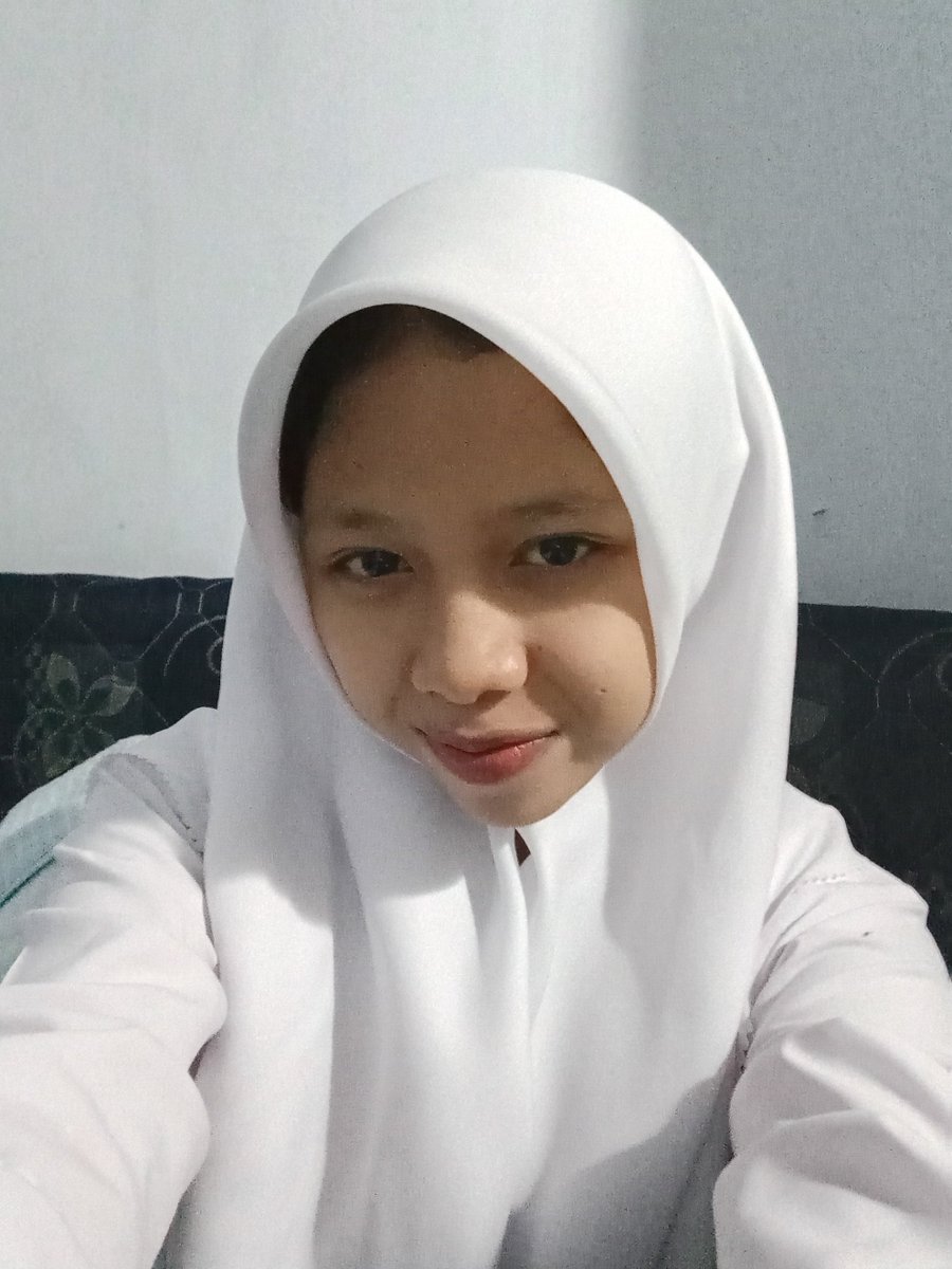 Aprilzzaindah tweet media