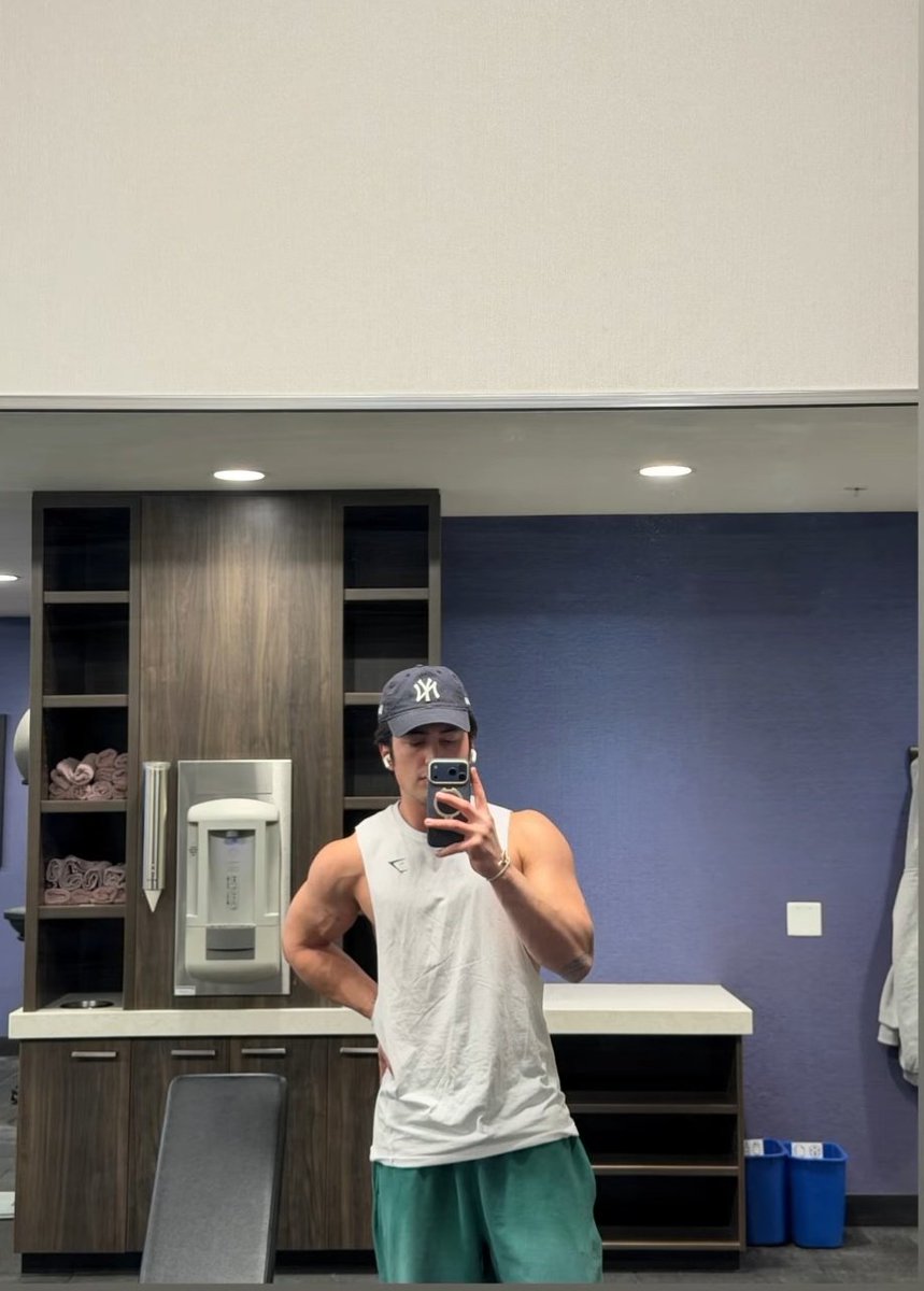 Shane H. ᵃˡᵗ Wall-e tweet media