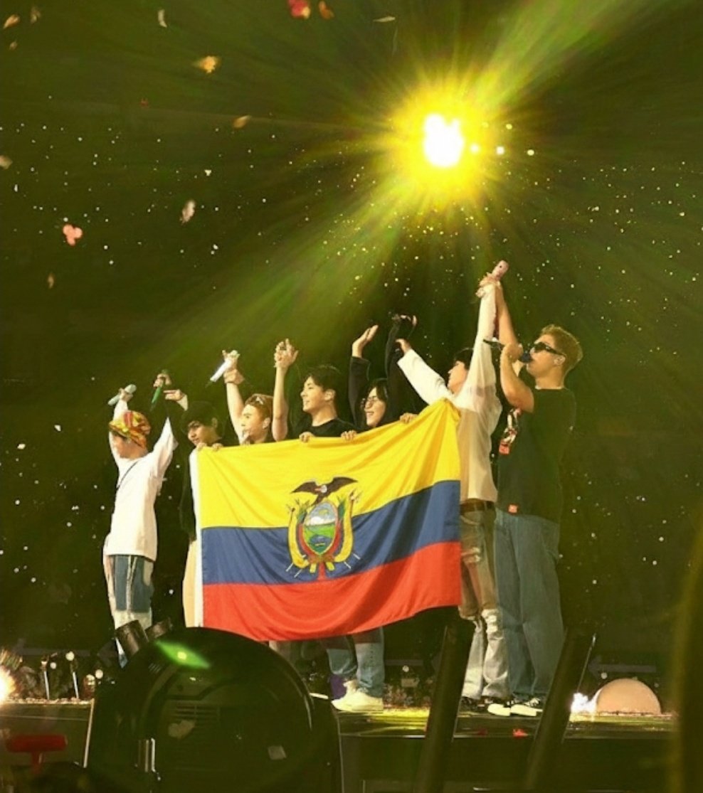 Arisdot444's tweet photo. Dejando el delirio de lado yo EN VERDAD creo que BTS en Ecuador ya está confirmado, que ellos lo anuncien es solo una formalidad https://t.co/60FCEWkXV9
