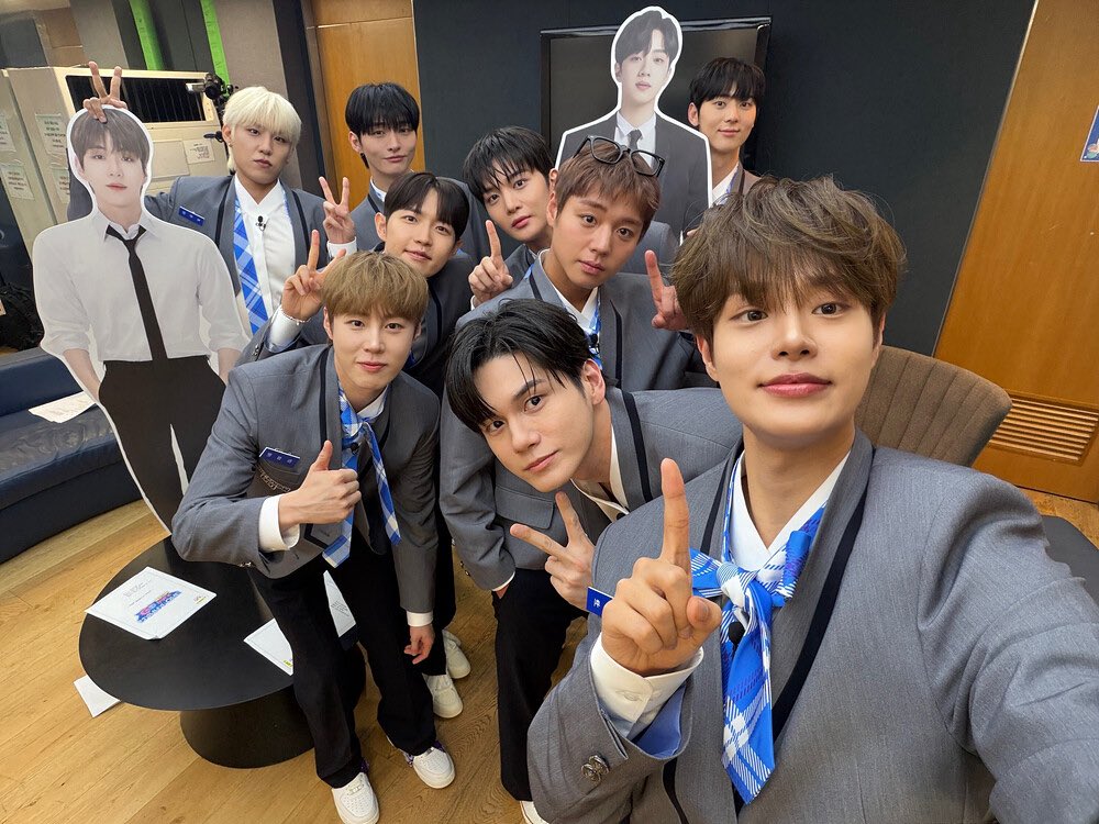 Wanna One: "We Still Play Like This"… Reality Show Returns After 7 Years

#WANNAONEGO #WANNAONEGOBackToBase #WannaOne #워너원