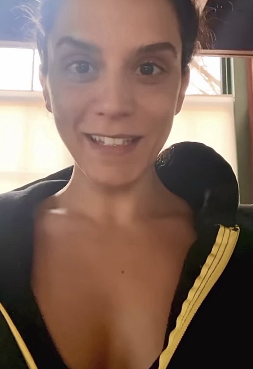 sepi in a hoodie is a fucking vibe✨