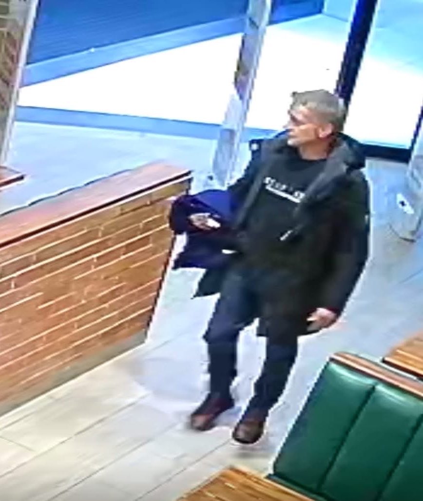 Man’s NOT Barry Roux tweet media