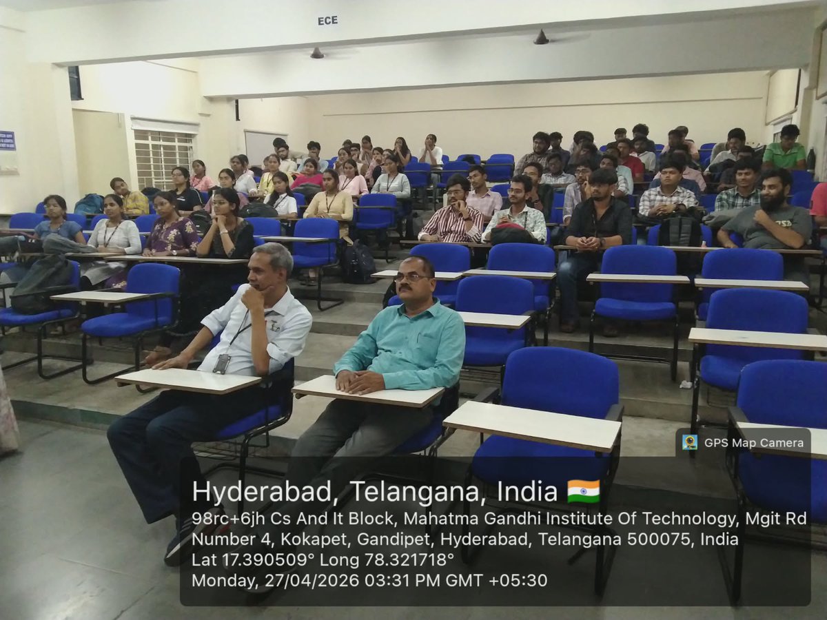 mgithyd's tweet image. MGIT hosted a Digital Wellness session with Brahma Kumaris by Aditi Singhal 📱

Focus: digital overload, “digital calories,” mindful usage &amp;amp; meditation.

Brutal truth — most people aren’t busy, just distracted.

#MGIT #DigitalWellness #MentalHealth