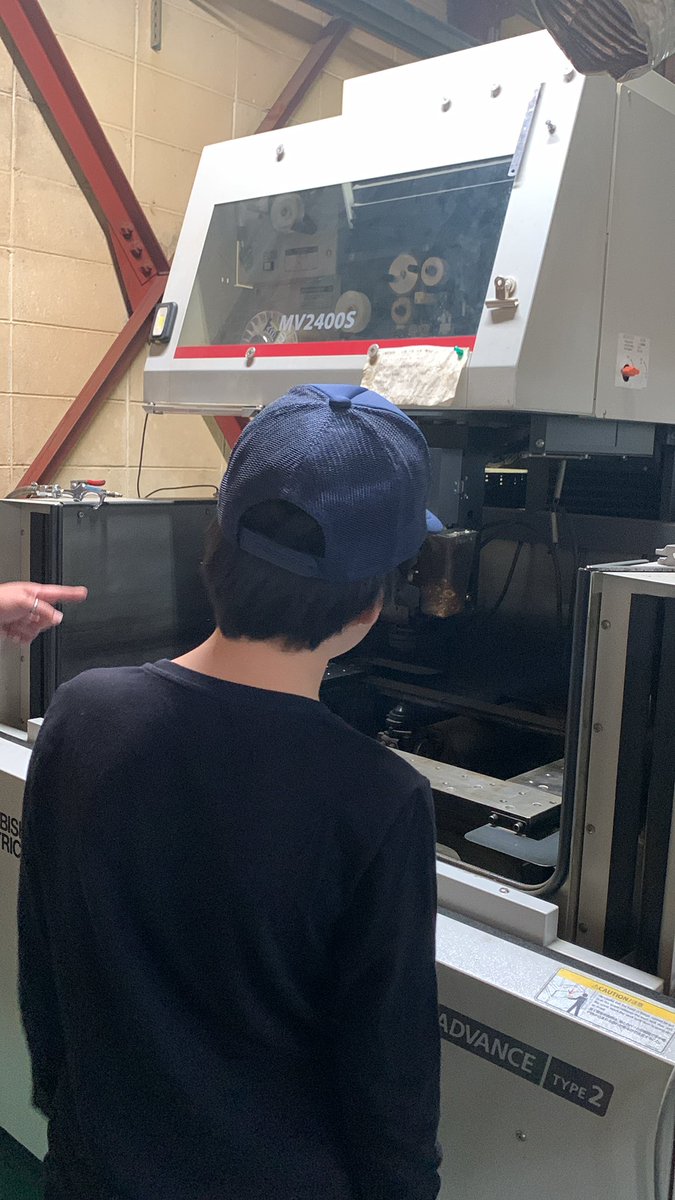 seike0124's tweet photo. 豊里金属様で工場見学させて頂いてます✨ https://t.co/HX7iEVaF7X