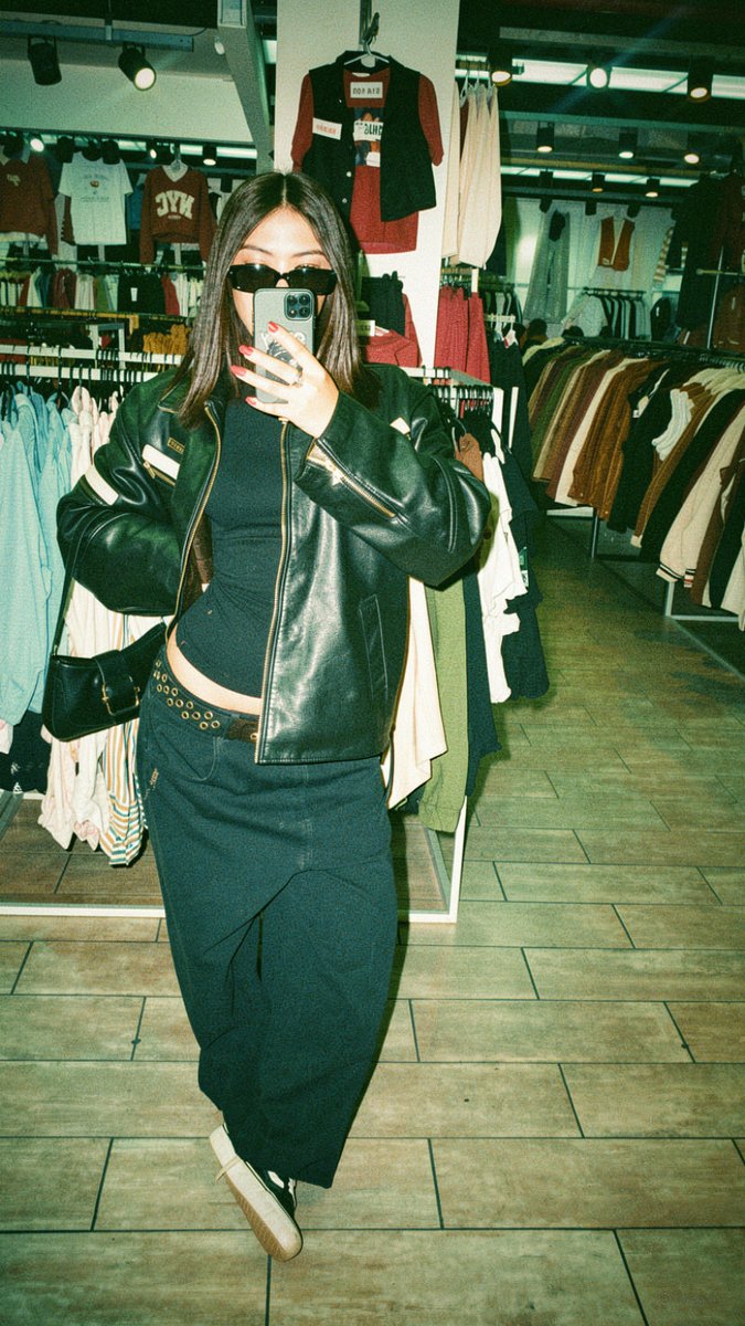 VICTORIA🌙 (@viccctoria_____) on Twitter photo 