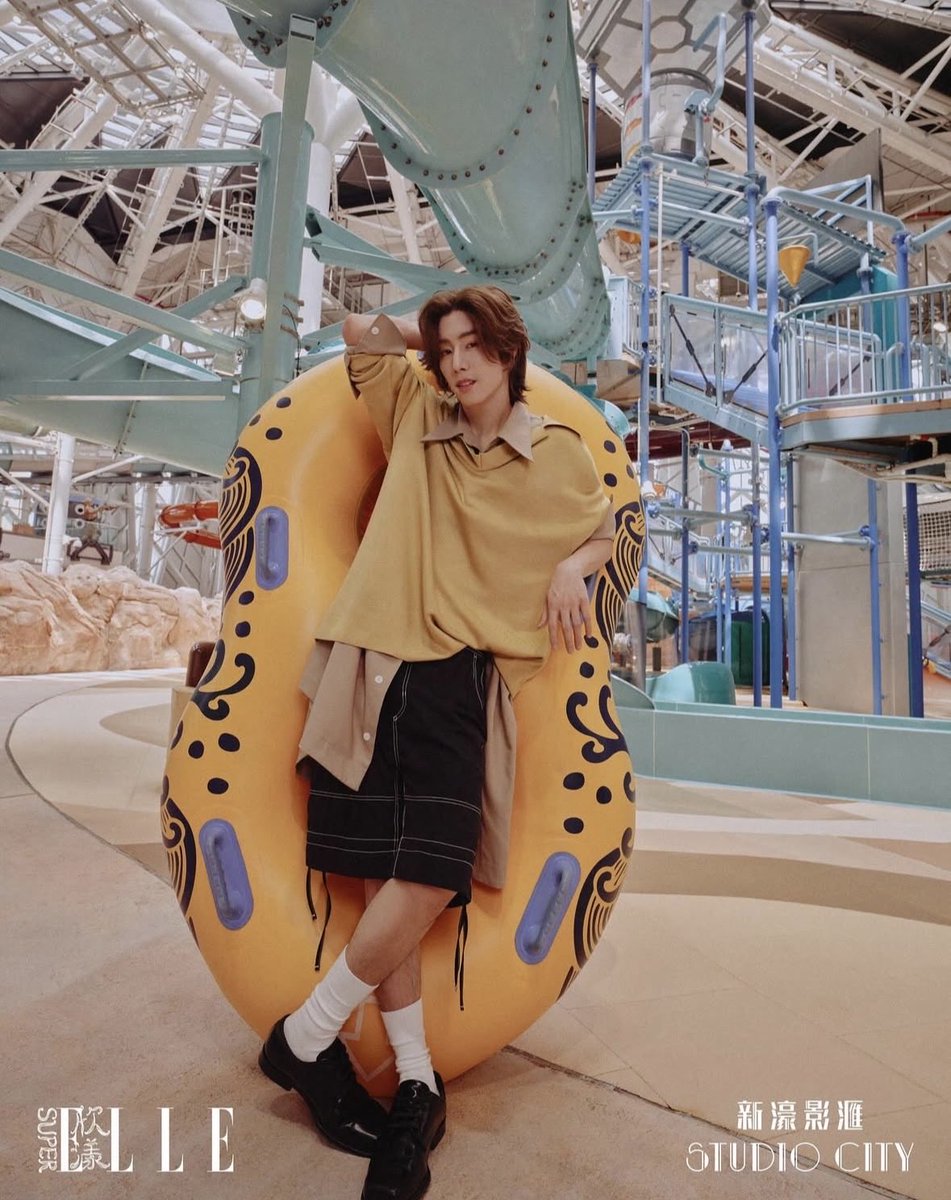 260427 Studio City Macau's IG Post (1/2)

📸 Through the lens of @superellechina, capture <a href="/marktuan/">Mark Tuan</a>’s unique sense of style at #StudioCityMacau! Enjoy stunning views of Cotai from the highest figure-8 Ferris wheel at #GoldenReel. Dive into the fun at #StudioCityWaterPark - the
