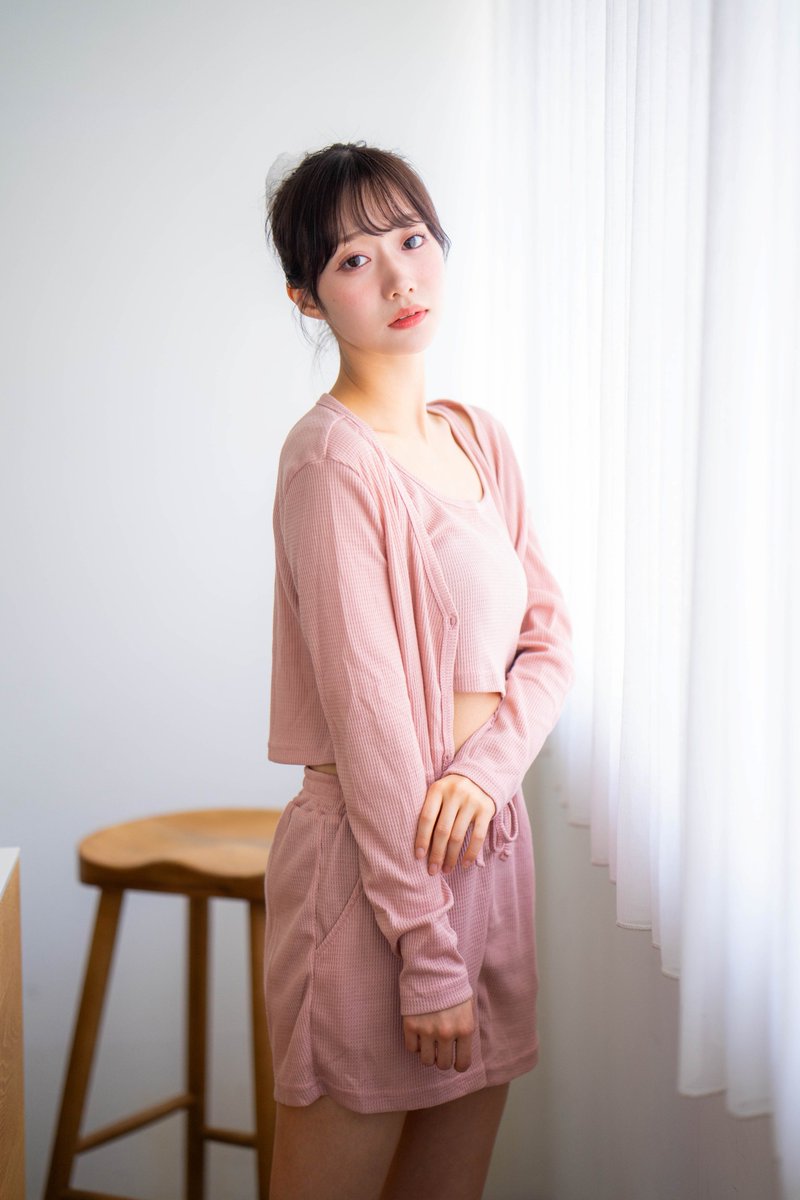 toyosan0720's tweet image. model: ひとみ（@hitomi__photo）           
Location:  Flock新宿               
「速報版」           
#PHOTO #portraits #写真 #PF撮影会 #ひとみ