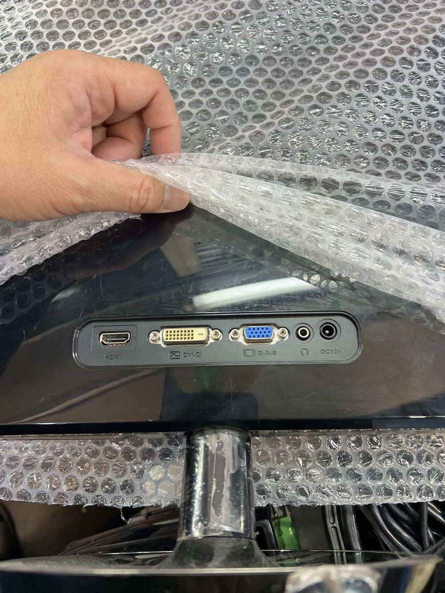 akibajunks tweet media