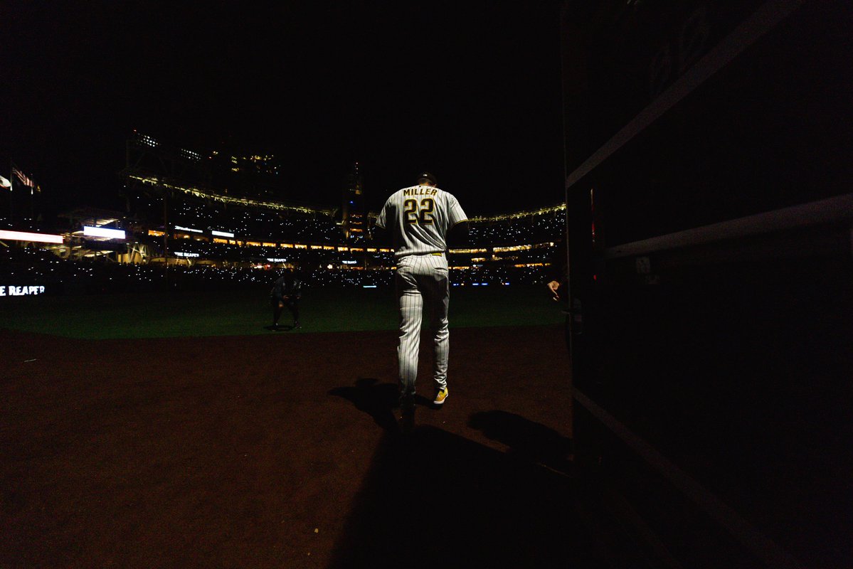 ¡Se acabó la perfección de Mason Miller!

El cerrador entró al relevo ante los Cubs y durante su labor permitió 3 hits y 2 carreras limpias para dejar su racha en 34 entradas y 2 tercios consecutivos en blanco.