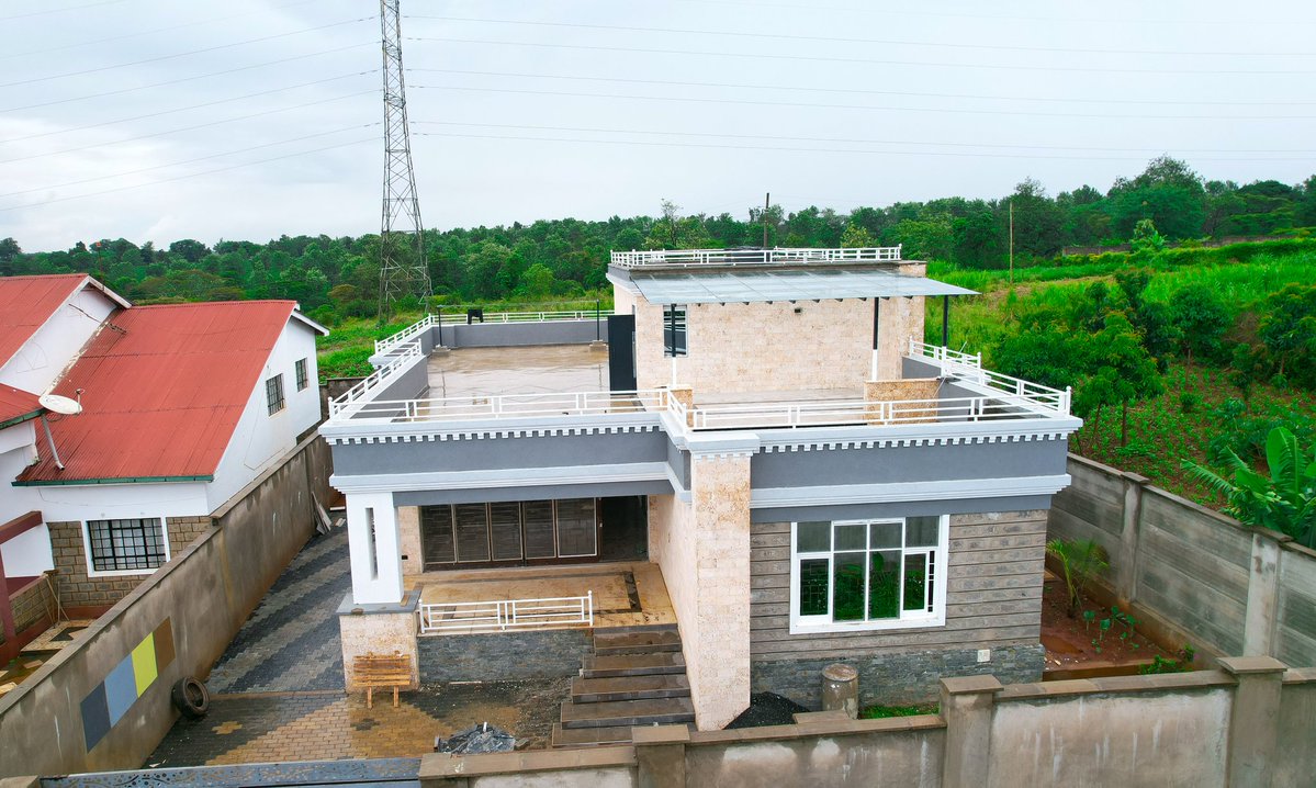 okudodbLtd's tweet image. Modern living, built with precision. Clean lines, rooftop terrace, elegant finishes ,designed for comfort &amp;amp; style.
✔️ Rooftop terrace
✔️ Natural lighting
✔️ Seamless flow
✔️ Durable quality

📞 0706383567
Your dream home starts here. Let’s build it.
#Contractor #DesignAndBuild