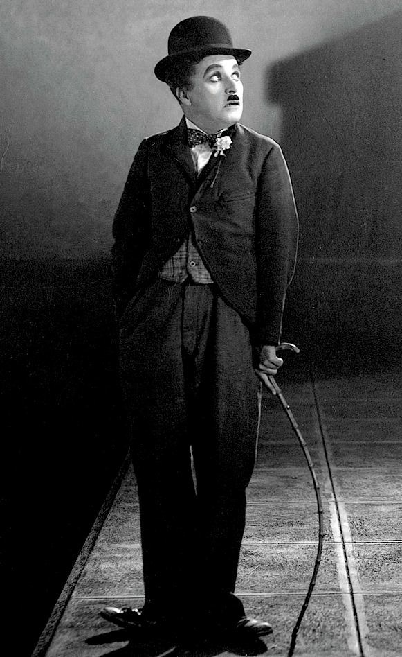 CasaLettori's tweet image. Perdere con classe e vincere con audacia,

perché il mondo appartiene a chi osa 

e la vita è troppo bella per essere insignificante.

Charlie Chaplin

#Frammenti a #CasaLettori