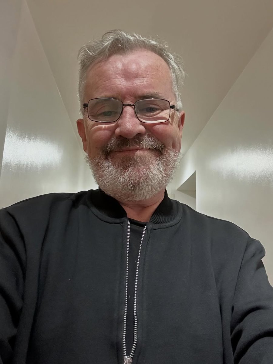 Jonathan tweet media