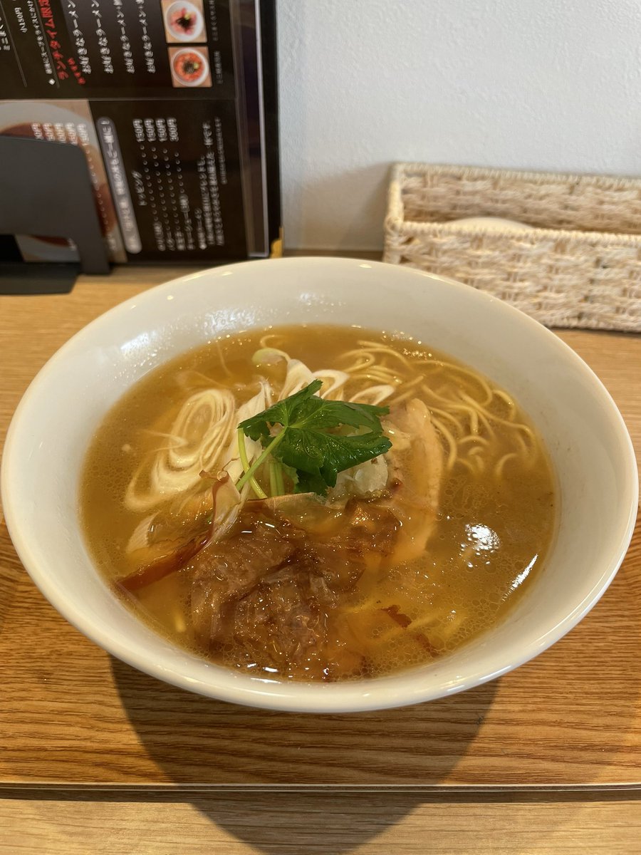 飛び甚 tweet media