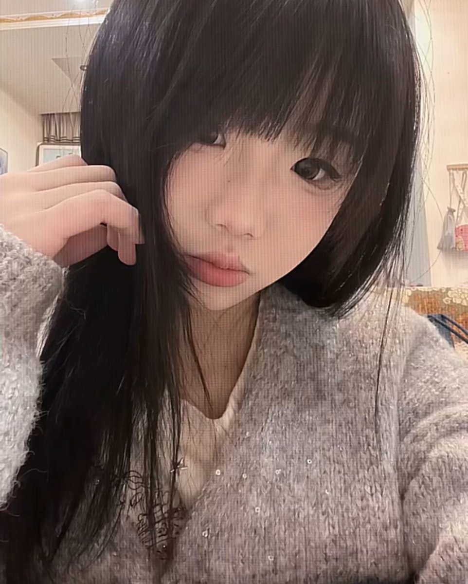 默默 tweet media