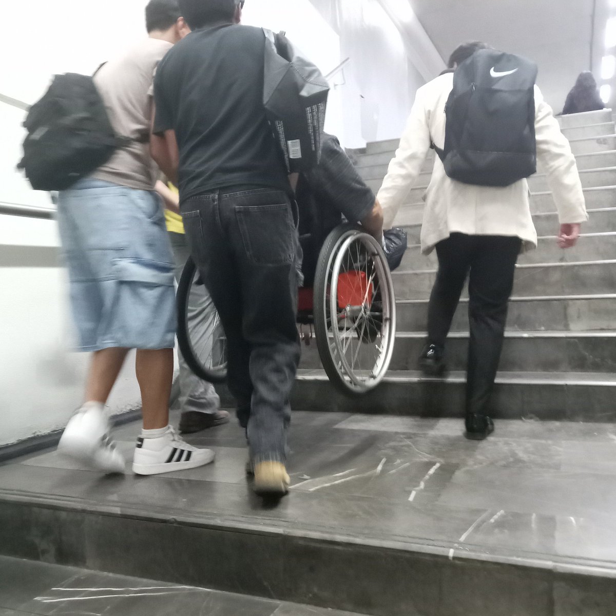 Neftalí H. Gómez Gil tweet media