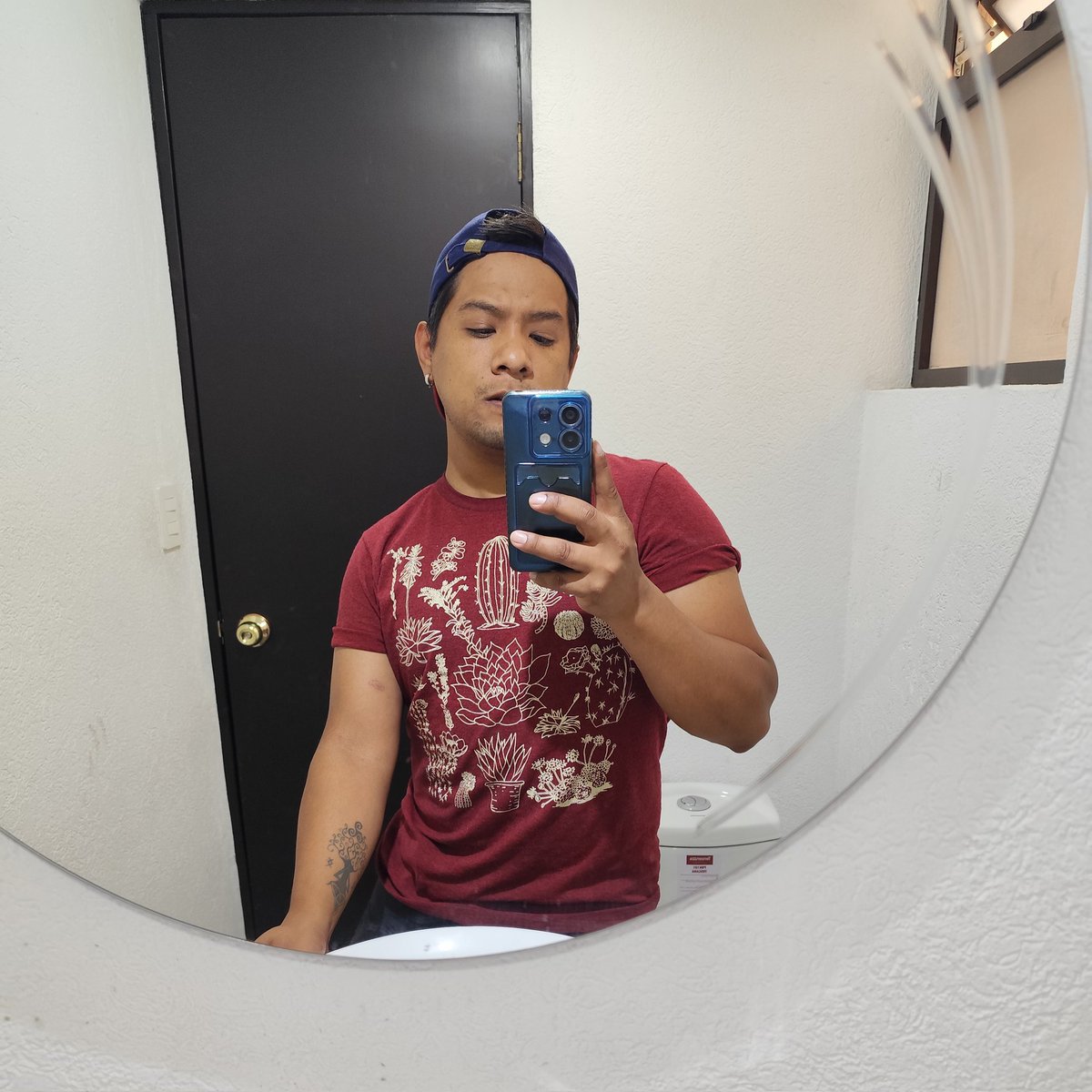 BodganF's tweet photo. #NuevaFotoDePerfil #men #gay #lgbt #gaymen #gayboy https://t.co/8E10tHVbsR