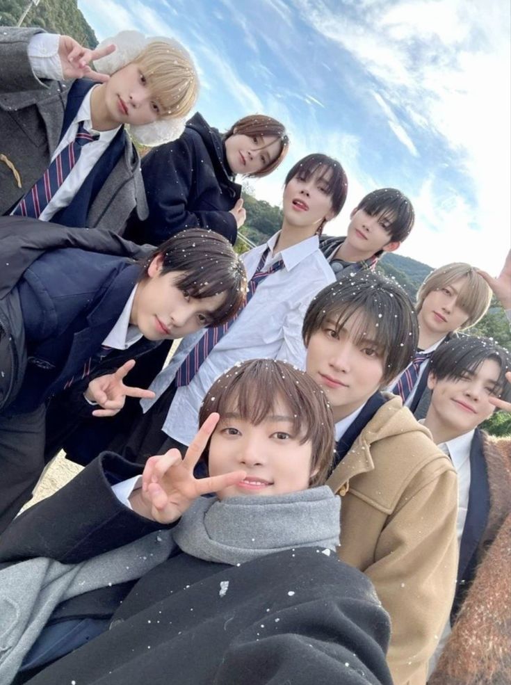 ally on fire ᡣ𐭩 🌸 tweet media