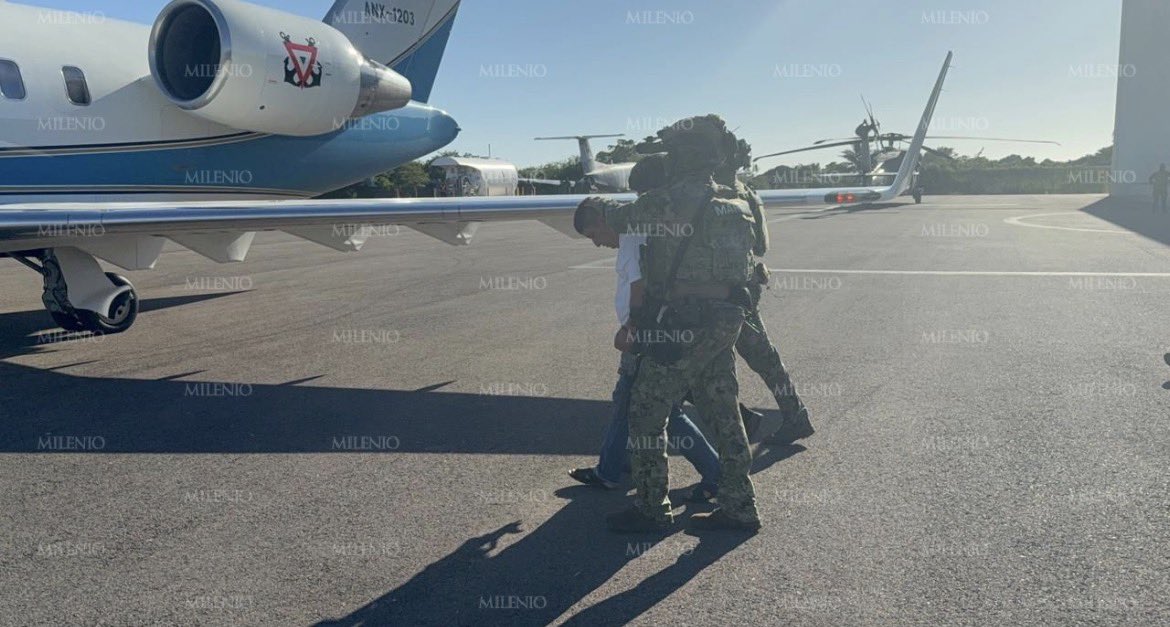 NoticiasLaBahia's tweet image. Circulan las primeras imágenes de Audias Flores Silva detenido durante un operativo de la Marina ejecutado por tierra y aire y sin bajas en Nayarit.
#elflores #nayarit #federal #marina