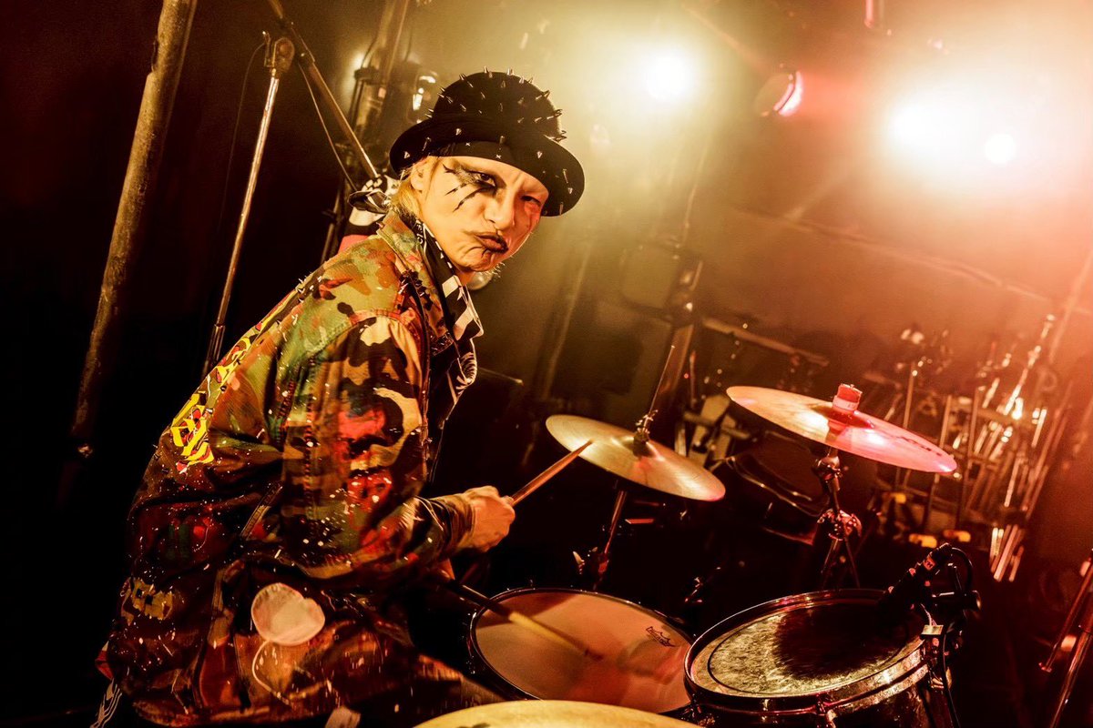 死んだパンダ噛んだズ official tweet media
